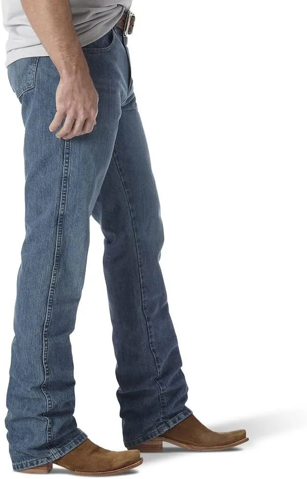 Wrangler Men's Retro Slim Fit Bootcut Jeans